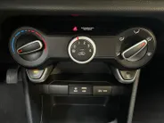 Kia Picanto 1.0 MPi DynamicLine | Apple Carplay / Android Auto | Navigatiesysteem | Cruise Control | Airco | Lichtsensor | 14' Lichtmetalen velgen | Camera Achter