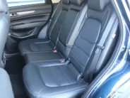 Mazda CX-5 2.0 SkyActiv-G 165 Skylease Luxury | Trekhaak | 360 Camera | Leer | Stuur-/stoelverwarming | HUD | Bose | Elek. stoelverstelling | 19' LM | All seasons |
