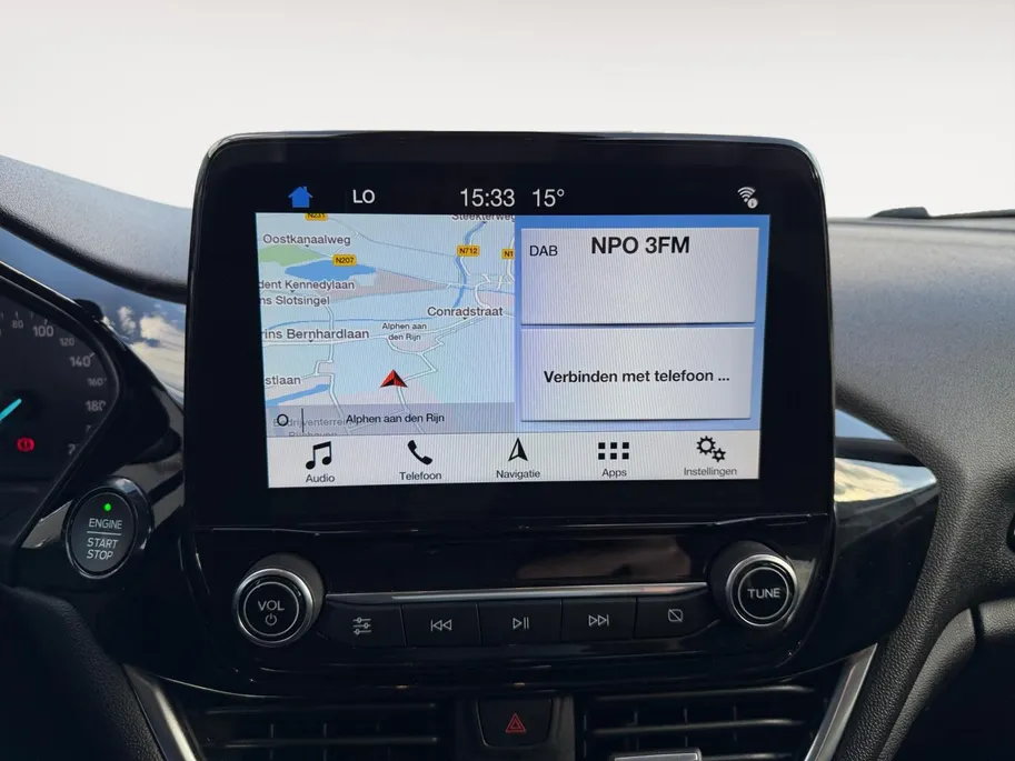 Ford Fiesta 1.0 EcoBoost Titanium | Dealer onderhouden | 1e eigenaar | Adapt. Cruise control | Parkeersensoren voor en achter | Achteruitrijcamera | Trekhaak | Navigatie | Apple carplay & Android auto | Voorruitverwarming | Privacy glas | Bovag garantie |