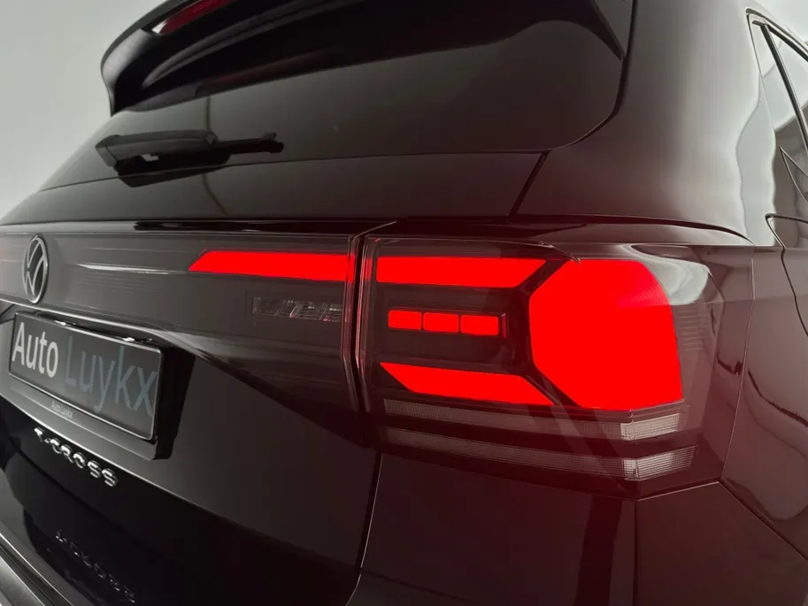 Volkswagen T-Cross 1.0 Life Edition DSG Automaat | Adaptieve Cruise Control | Climate Control | Parkeersensoren voor + achter