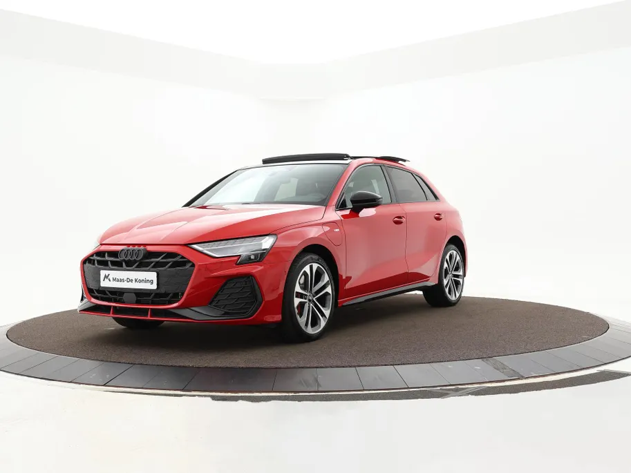 Audi A3 Sportback 45 TFSIe 272pk S-tronic S edition Competition · Panoramadak · Camera · Keyless · Elek. Voorstoel · 18'' Inch · Garantie t/m 10-12-2030 of 100.000km