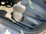Volkswagen Golf 1.5eTSI/150PK R-Line DSG · Panoramadak · Apple/Android Car Play · Harman/Kardon sound · Camera · Garantie t/m 11-11-2030 of 100000km.
