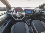 Toyota Aygo X 1.0 VVT-i MT Play | Zeer nette auto | Apple CarPlay & Android Auto | Camera | 100 % onderhouden | Fabrieksgarantie t/m 8-2034 |