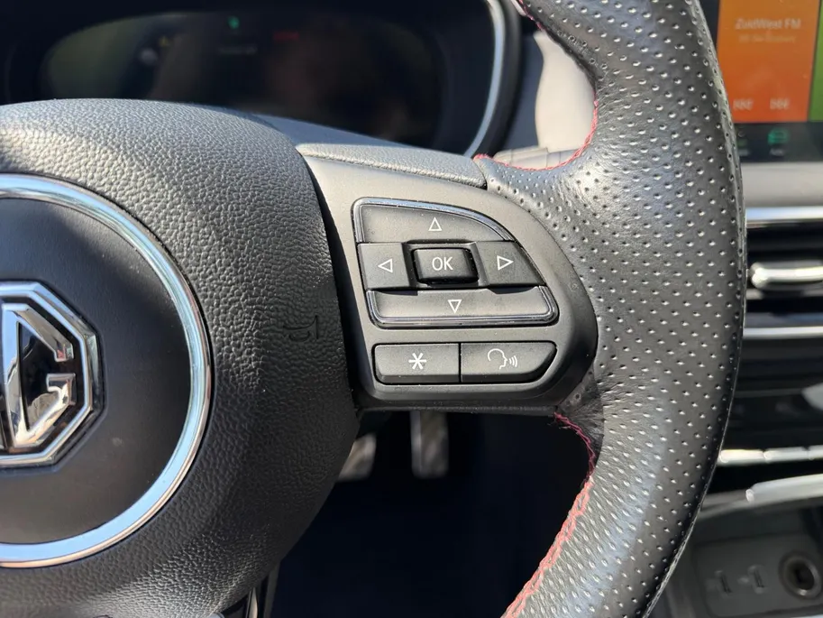 MG EHS 1.5 TGDI Luxury | Panoramadak | 360 camera | Cruise Control adaptief | Climate Control