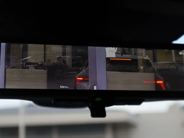 Mitsubishi Eclipse Cross Intense+ 87 kWh | Stuur/Stoel Verwarming | 360* Camera