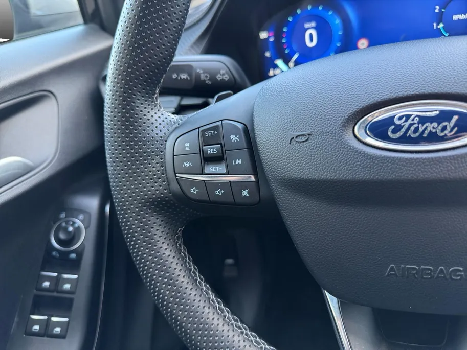 Ford Puma Vignale | Dealer onderhouden | Automaat | Winter pack | BLIS | Adapt. Cruise control | Lederen bekleding | Elektr. Achterklep | 18' lichtmetalen velgen | Bovag garantie |