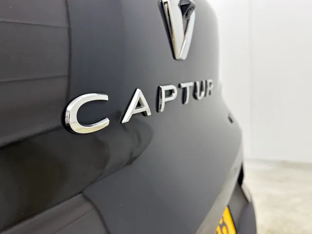 Renault Captur E-Tech full hybrid 145PK Techno | CAMERA | NAVI GROOT | STOELVERWARMING | KEYLESS