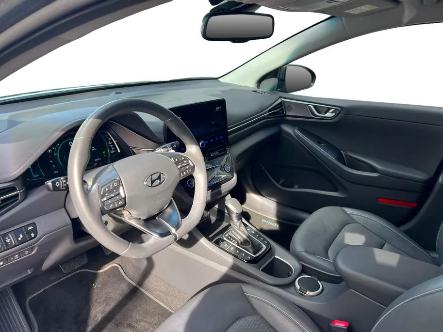 Hyundai IONIQ 1.6 GDi PHEV Premium 142PK | 52km elektrisch WLTP | Navigatie | Cruise Control | Climate Control | Apple Carplay & Android Auto | DAB radio | Keyless entry | Draadloze telefoonlader |