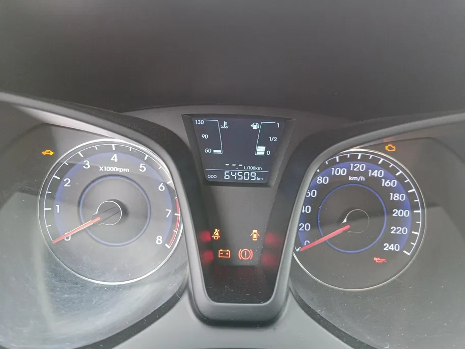 Hyundai ix20 1.4i Go! | Navigatie | Parkeercamera | Airco |