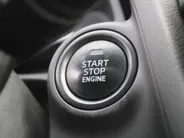 Mazda 2 1.5 Skyactiv-G GT-M | Trekhaak | Camera | Stoelverwarming | 16' LM | Navi | Cruise | Clima | Dodehoek detectie | LED | HUD |