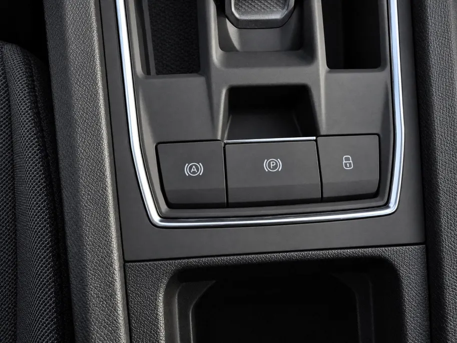 SEAT Leon Sportstourer FR Business 1.5 eHybrid 150 kW / 204 PK Station | Panorama dak | Matrix lichten | Metallic Lak | Herwaardering!!
