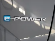 Nissan QASHQAI 1.5 e-Power N-Design *Pro-pilot*Google navigatie*Dodehoeksensoren*360grd Camera*parkeersensoren voor en achter*Climatecontrole*stoel-,stuur- en voorruit verwarming*Applecarplay&Androidauto*