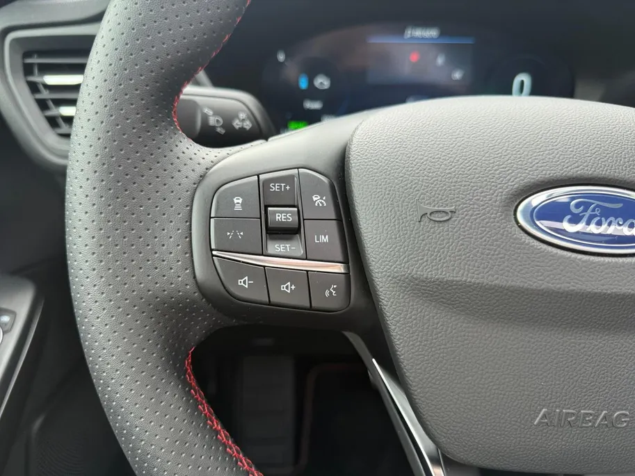 Ford Kuga 2.5 PHEV ST-Line X 1e Eigenaar! | Elektr. Trekhaak | Panoramadak | B&O Sound | Winter Pack | HUD | Dodehoek Detectie | Full optie! | Fabrieksgarantie! |