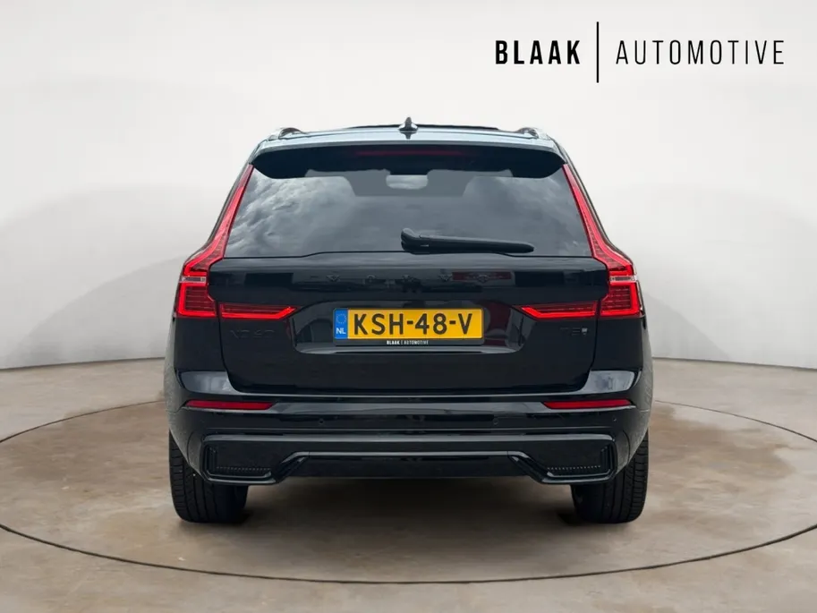 Volvo XC60 2.0 T8 AWD+ Black Edition | panoramadak | Harmann Kardan