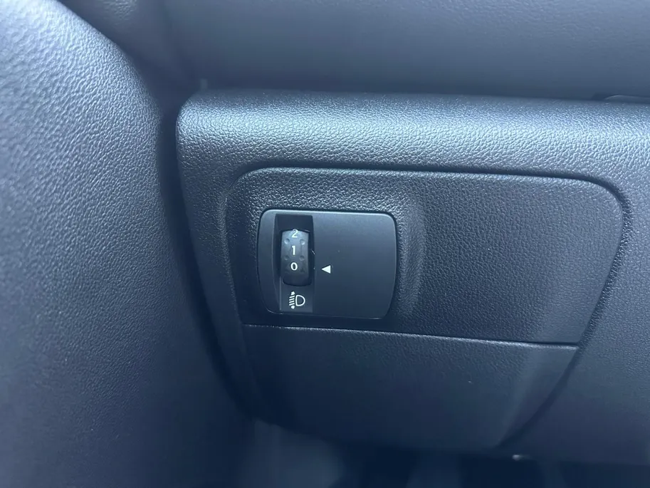 Renault Mégane 1.2 TCe Limited | Climate | Cruise | Apple carplay | LM Velgen |
