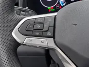 Volkswagen T-Roc 1.5 eTSI 150pk DSG R-Line First Edition · Camera · Apple/Android Car Play · Elek. Achterklep · Matrix LED · Stoel-& Stuurverwarming · 18'' Inch ·
