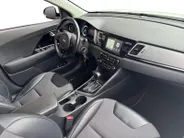 Kia Niro 1.6 GDi Hybrid First Edition | Trekhaak | Achteruitrijcamera | Stoel en stuurverwarming |