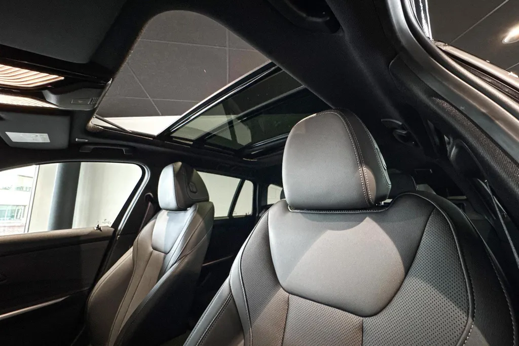 BMW 3 Serie Touring 330e