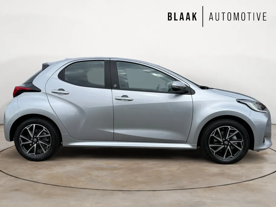 Toyota Yaris Hybrid Team D Apple/Android | Camera | Cruise control