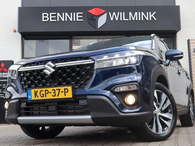 Suzuki S-Cross 1.4 BoosterJet Style Hybrid All Seasons | 360 camera | Leder