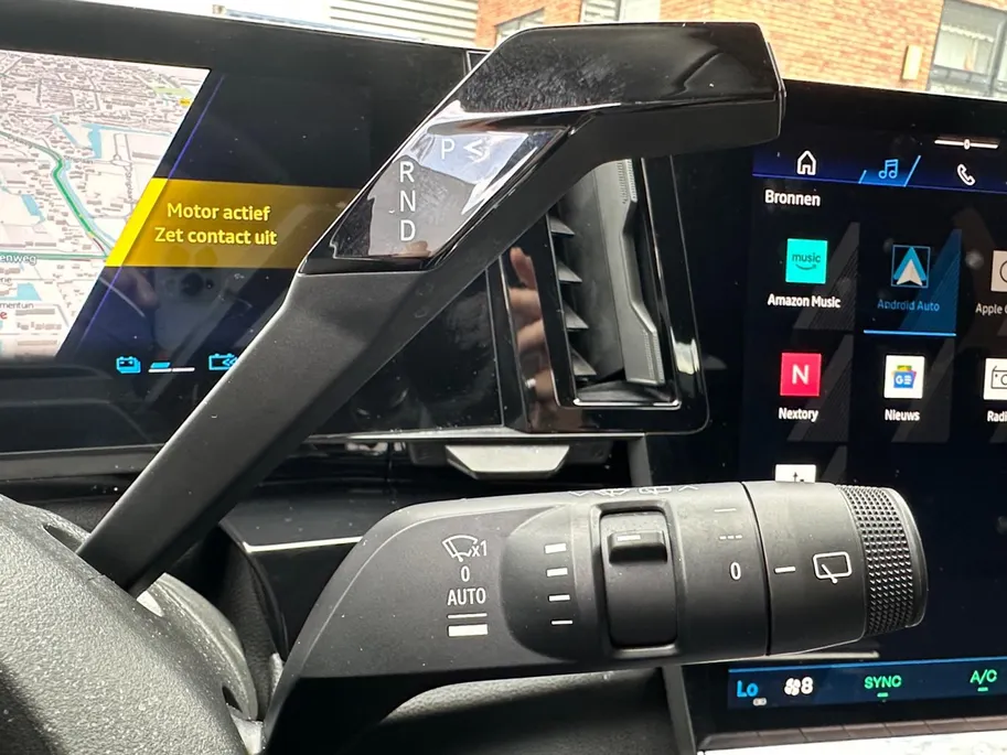 Renault Austral 1.2 E-Tech full hybrid 200 techno esprit Alpine | Apple Carplay & Android Auto | Climate Control | Camera | Adaptieve Cruise Control | Automatische Kofferklep | Dodehoek Detectie | 12 Maanden BOVAG Garantie