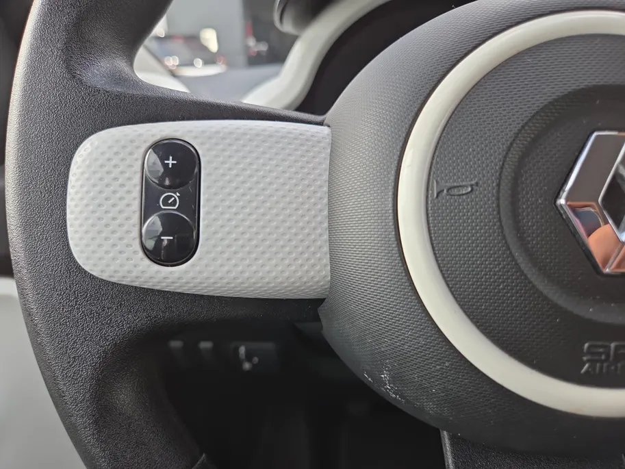 Renault Twingo 1.0 SCe Collection | Zeer nette auto | Cruise Control | Bluetooth radio | Volledig dealer onderhouden | 12 maanden BOVAG garantie |