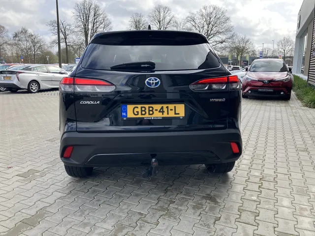 Toyota Corolla Cross 2.0 HP Hybride | Stoel/Stuurverw | Trekhaak | Elek Achterklep