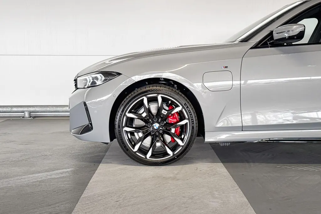 BMW 3 Serie Touring 330e M-Sport Pro