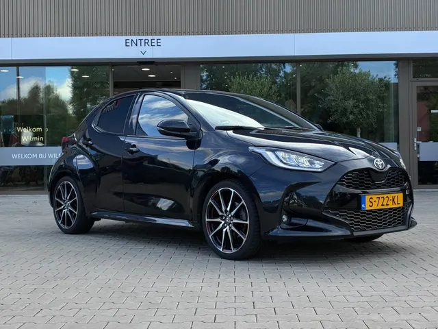 Toyota Yaris 1.5 Hybrid GR Sport | Stoelverwarming | Camera | Carplay |