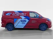 Ford E-Transit Custom 320 L1H1 Limited 65 kWh | 136 pk | DEMO | Dubbele schuifdeur | Pro Power Onboard | B&O | 17inch velgen