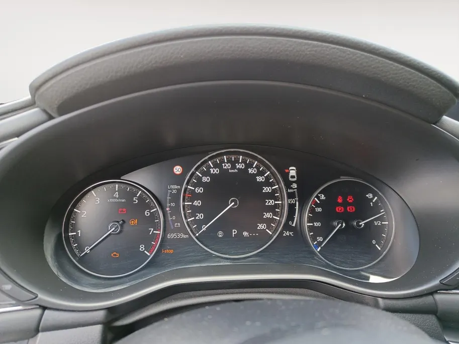 Mazda 3 2.0 e-SkyActiv-X M Hybrid 180 Luxury | Apple Carplay/Android Auto | Cruise control adaptief met Stop&Go | Dodehoek detectie | Climate control
