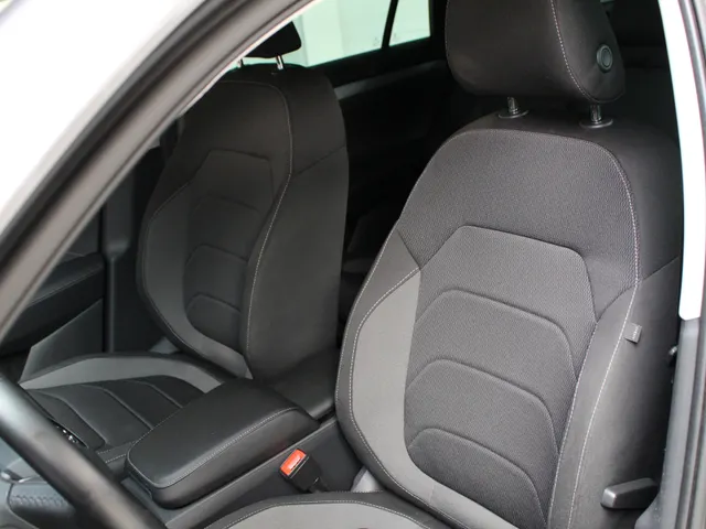 Škoda Kodiaq 1.5 TSI DSG Business Edition 7p. | Airco | Navigatie | PDC + Camera