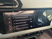 Audi A3 Sportback 1.5 e-hybrid 204pk Advanced Edition · Panoramadak · Camera · SONOS · Elek. Achterklep · Head-Up Display · Keyless · Parkeerassistent · Stoelverwarming · Garantie t/m 07-10-2030 of 100.000km