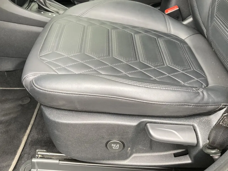 Ford Puma 1.0 EcoBoost Hybrid 155pk Automaat ST-line Vignale Lederen bekleding - B&O - massagestoelen - Navi - Winter Pack