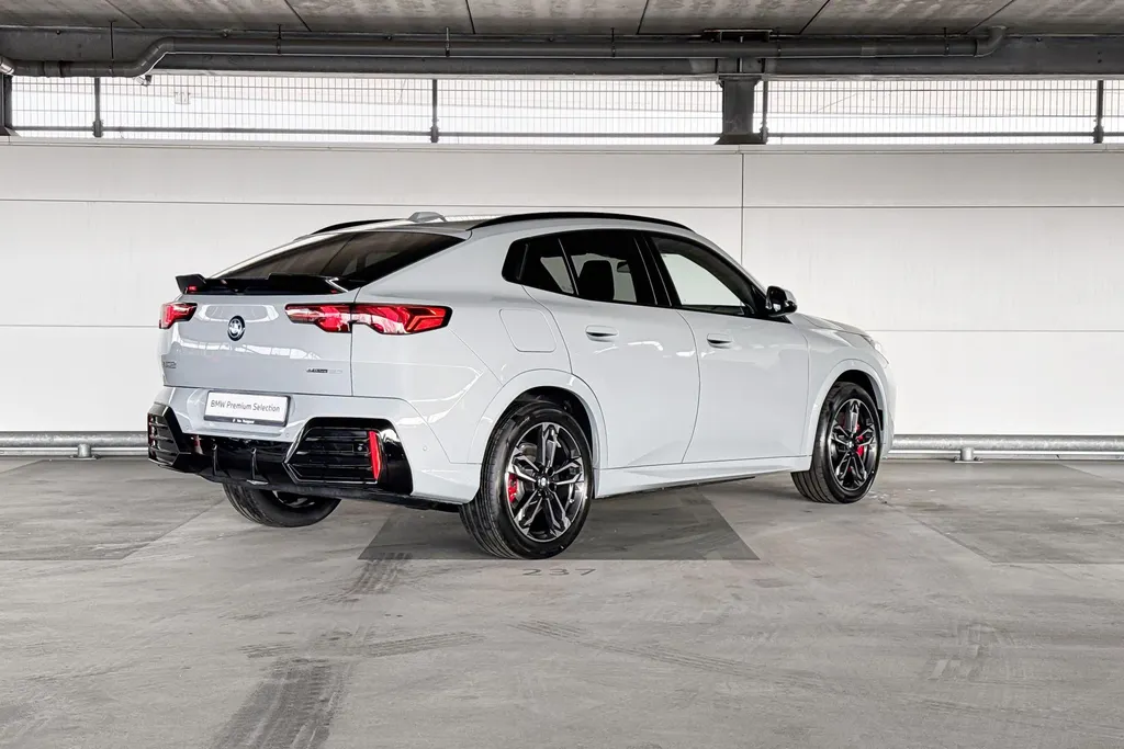 BMW iX2 eDrive20 67 kWh M Sport Edition