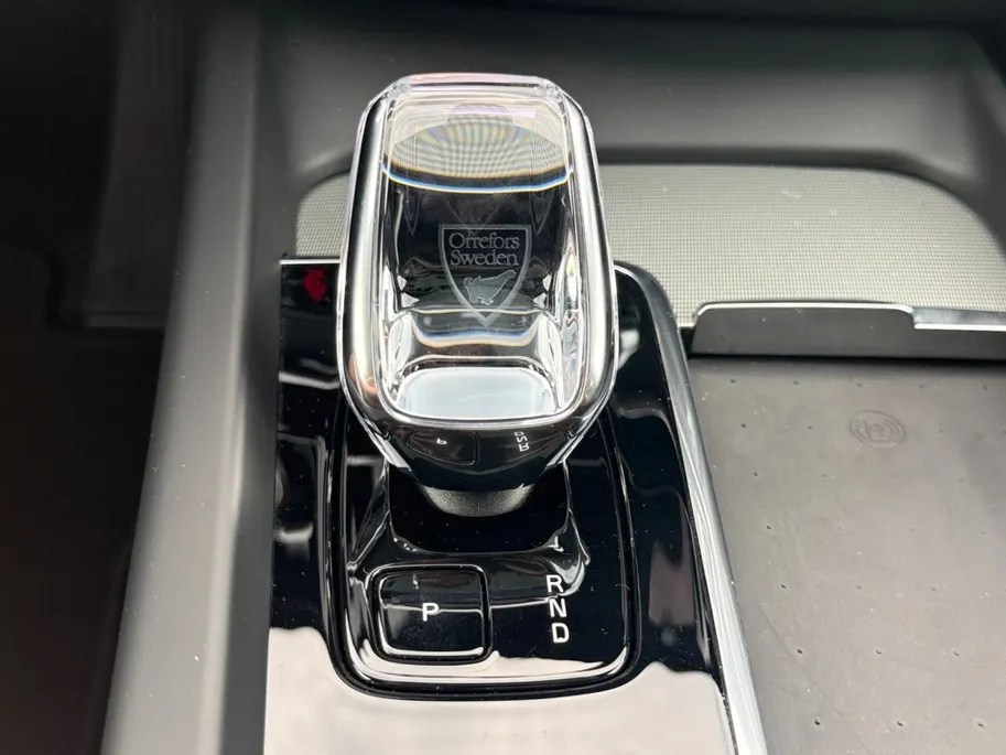 Volvo XC60 2.0 T8 AWD+ Black Edition | panoramadak | Harmann Kardan