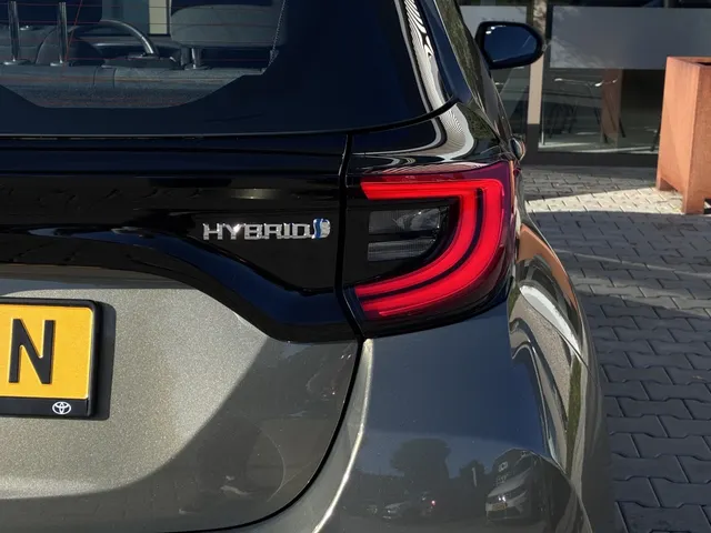 Toyota Yaris 1.5 Hybrid Dynamic | Trekhaak | Carplay | Keyless