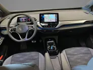 Volkswagen ID.4 Pro 128KW/174PK 77 kWh · SOH 95,6% · Camera · Warmtepomp · Apple/Android Car Play ·  Parkeer Sensoren · Fabrieksgarantie t/m 23-05-2027 of 100.000KM ·