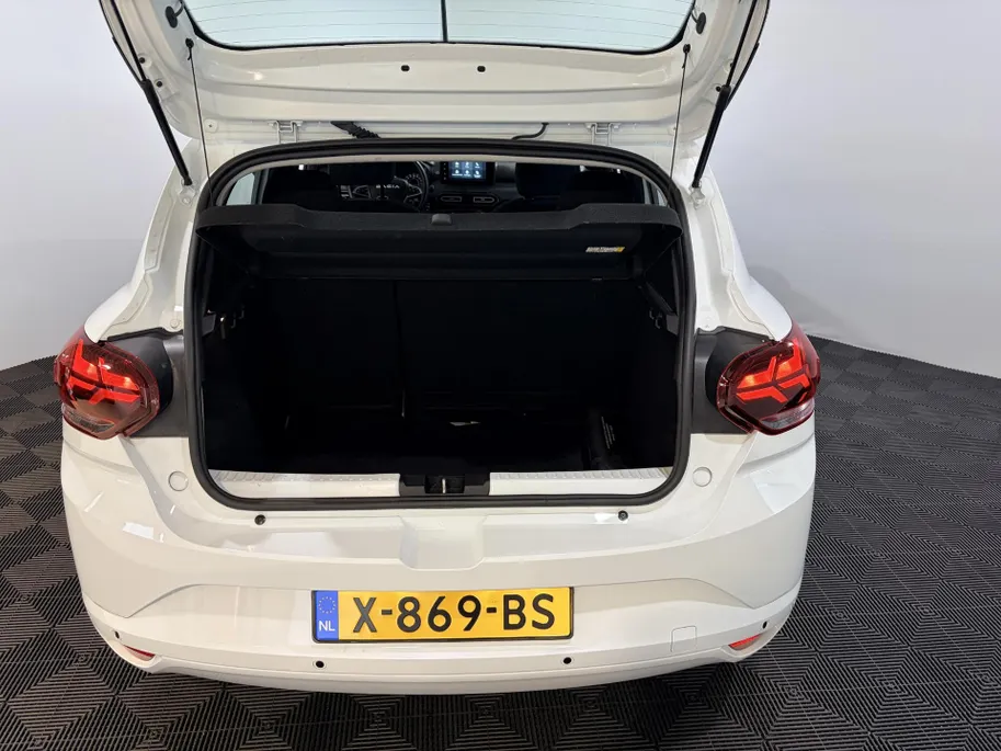 Dacia Sandero 100PK TCe ECO-G Expression | 1e eigenaar | Airco | Parkeersensoren | Camera | Apple CarPlay/Android Auto | Elektrische Ramen & Spiegels | Licht & Regen Sensor | Full LED |
