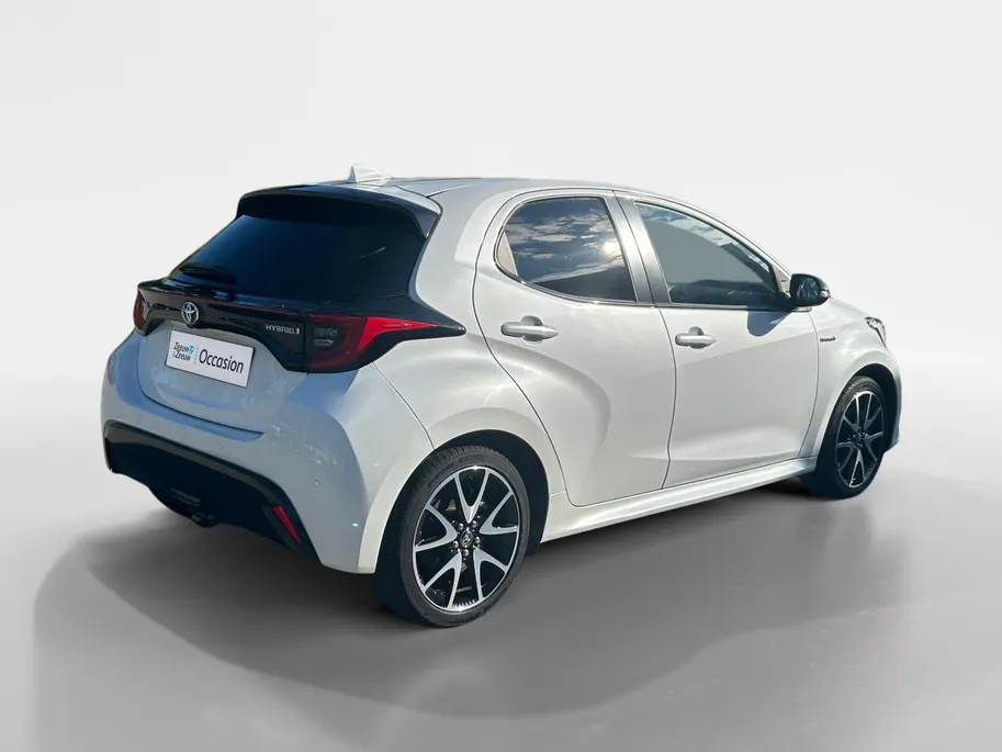 Toyota Yaris 1.5 Hybrid Executive Zeer compleet o.a. Navigatie, Trekhaak etc! Nu incl. 12 maanden garantie!