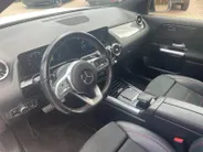 Mercedes-Benz GLA 180 Business Solution AMG *Automaat*Navi+Camera*Trekhaak*Stoelverwarming*Elekt. Achterklep.*1ste Eigenaar!