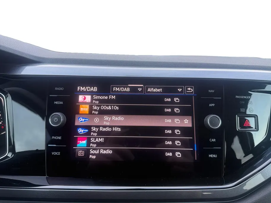 Volkswagen Polo 1.0 TSi Style Business | Automaat | Navigatie | Cruise Control | Climate Control | DAB | Apple Carplay/Android Auto