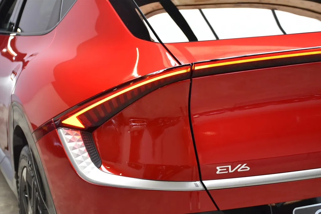 Kia EV6 84kWh 229pk RWD Plus Advanced PANO DAK NIEUW