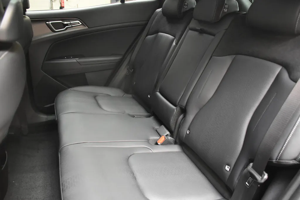 Kia Sportage 1.6 T-GDi 239pk Hybrid AT6 Black Edition Advanced