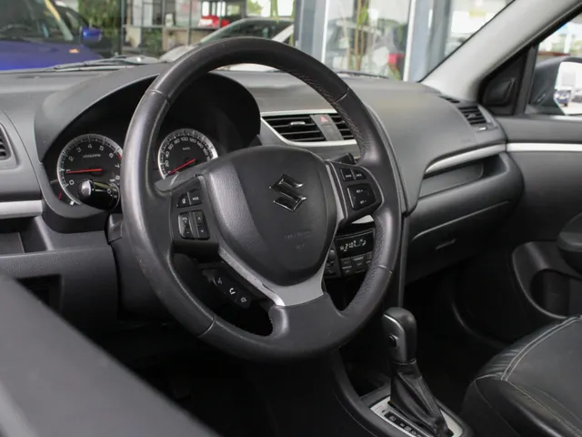 Suzuki Swift 1.2 Exclusive Automaat | Cruise | Clima | Leder | Lm-Velgen