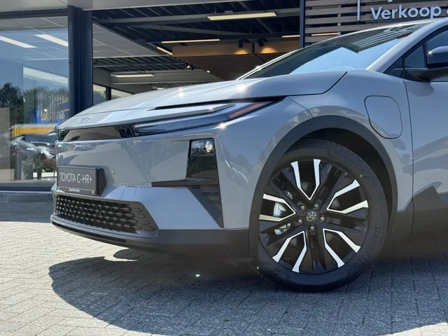 Toyota C-HR+ First Edition 77 kWh 20' lmv