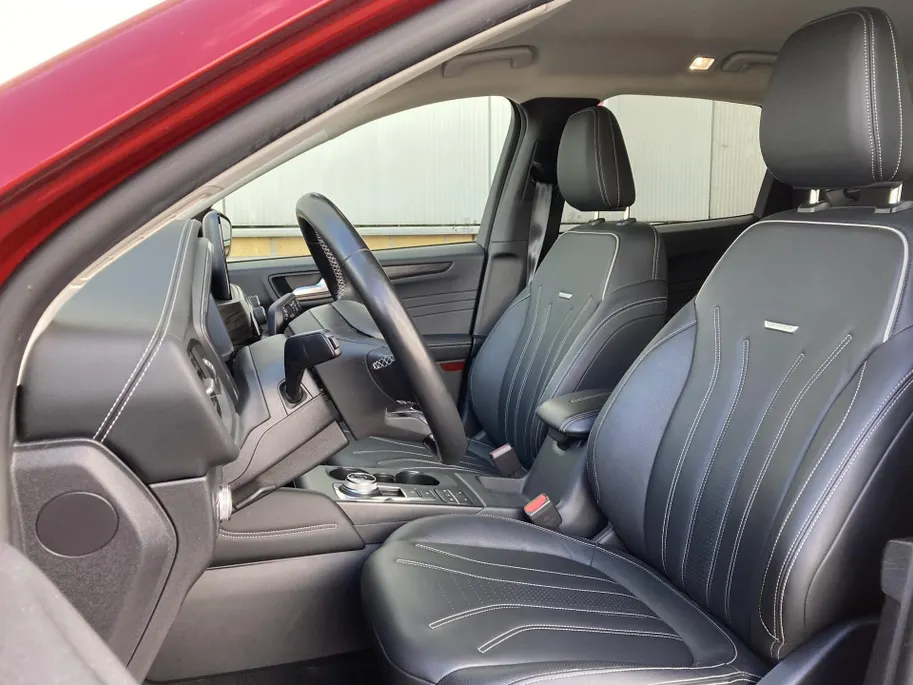 Ford Kuga 2.5 PHEV 225 pk Vignale Driver Assistance Pack - Winter Pack - Technology Pack - 20inch LM velgen - Afneembare trekhaak