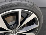 Volkswagen T-Roc 1.5TSI/150PK R-Line Black Style DSG · Panoramadak · Apple/Android Car Play· Camera + Parkeersensoren · Stoelverwarming · 19'' Velgen ·  Garantie t/m 07-07-2027