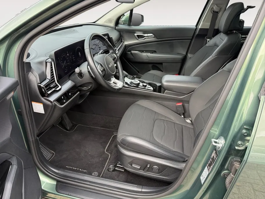 Kia Sportage 1.6 T-GDi PHEV luxury Edition 360 | NAVI | 360 CAMERA | DODEHOEKCAMERA | PAN. DAK | STUUR & STOELVERWARMING | ETC...