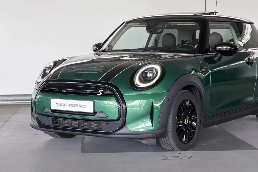 MINI Cooper 3-deurs Electric Yours 33 kWh